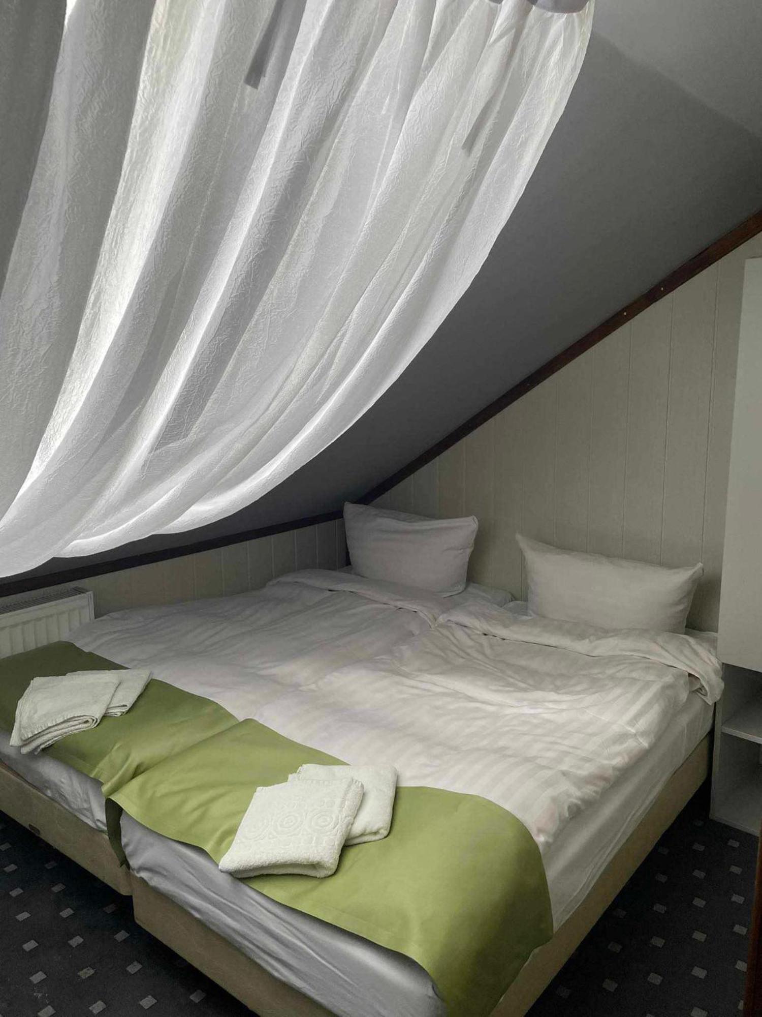 Hotel Keszyca Lesna 외부 사진