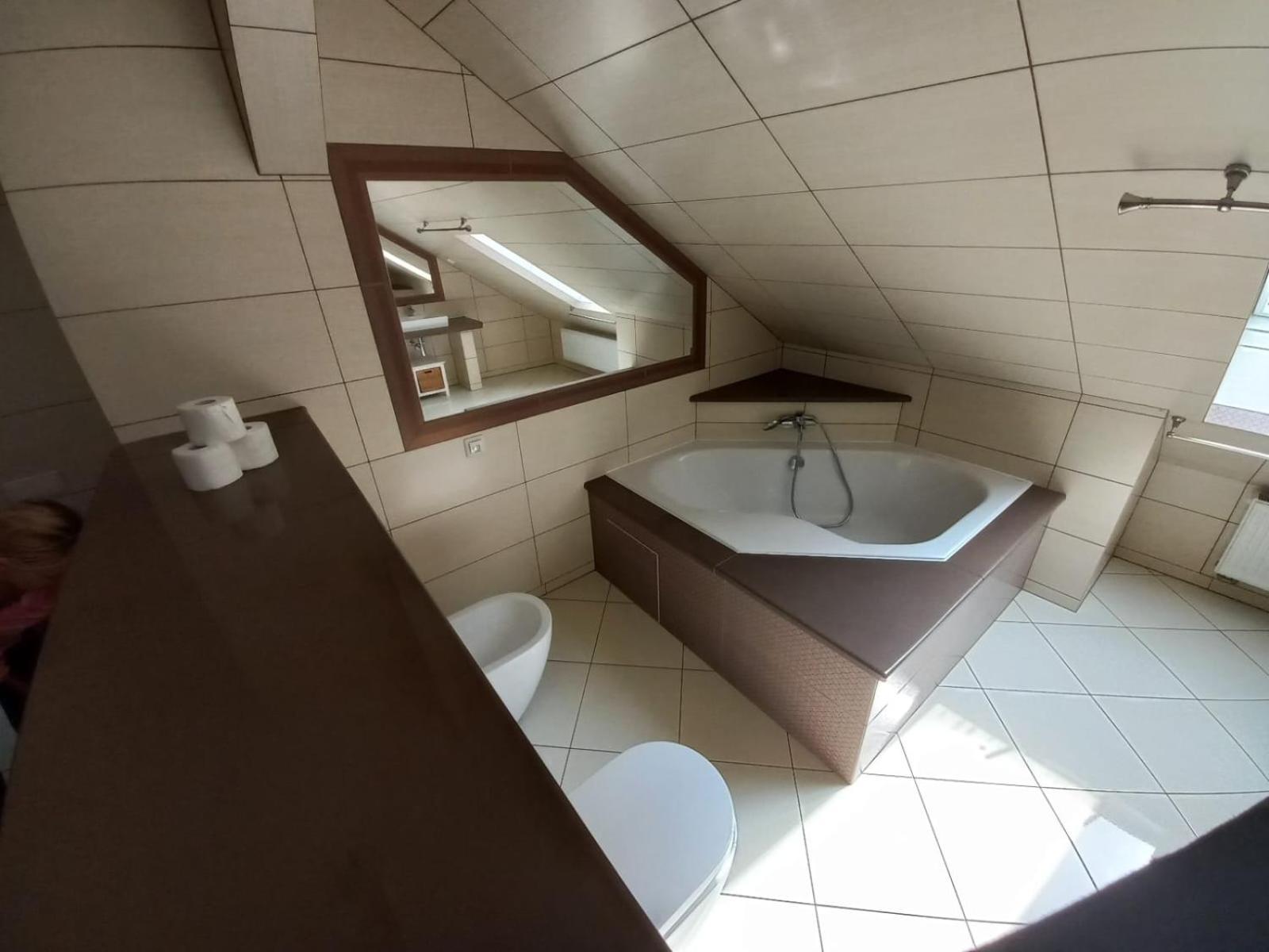 Hotel Keszyca Lesna 외부 사진